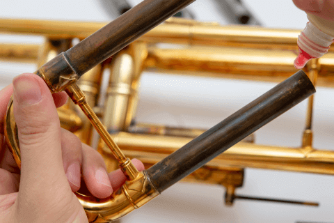 金管楽器（トランペット、トロンボーン、ホルン、ユーフォニアム、チューバなど）
